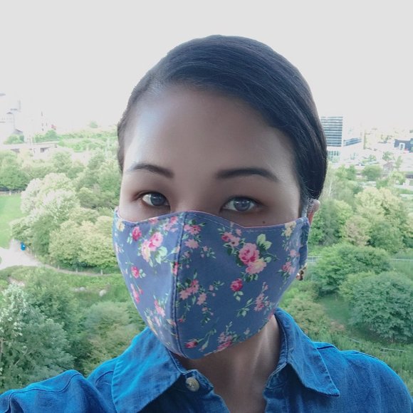 NEW Triple Layer Floral 3D Face Mask-Bright Blur - Picture 8 of 8